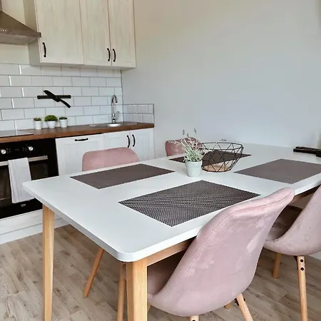 Apartment Dago Pae *
